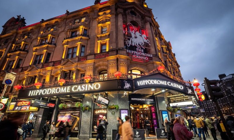 Britain's Thriving Mobile Gaming Scene Sees Unprecedented Popularity Spikes